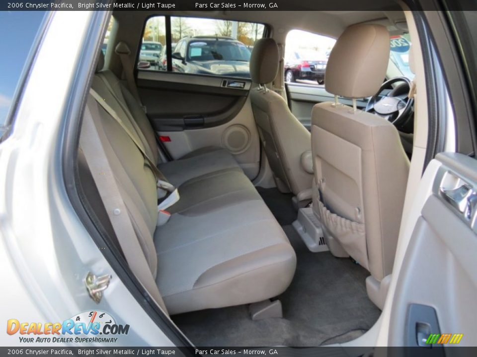 2006 Chrysler Pacifica Bright Silver Metallic / Light Taupe Photo #12