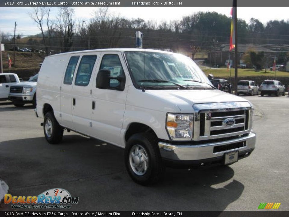 2013 Ford E Series Van E250 Cargo Oxford White / Medium Flint Photo #5
