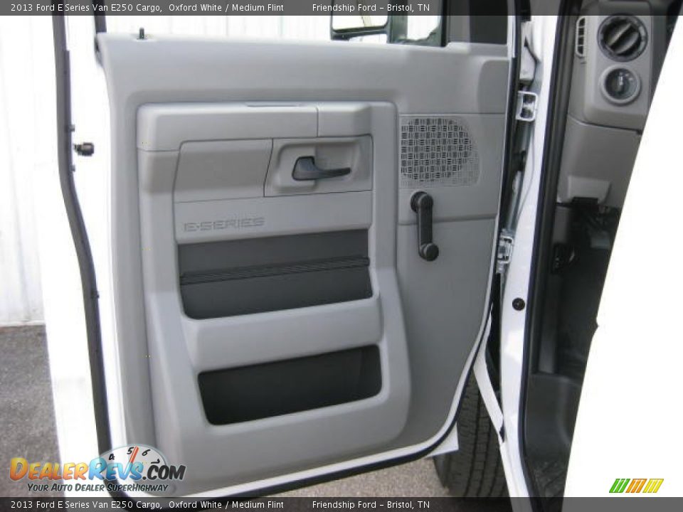 2013 Ford E Series Van E250 Cargo Oxford White / Medium Flint Photo #13