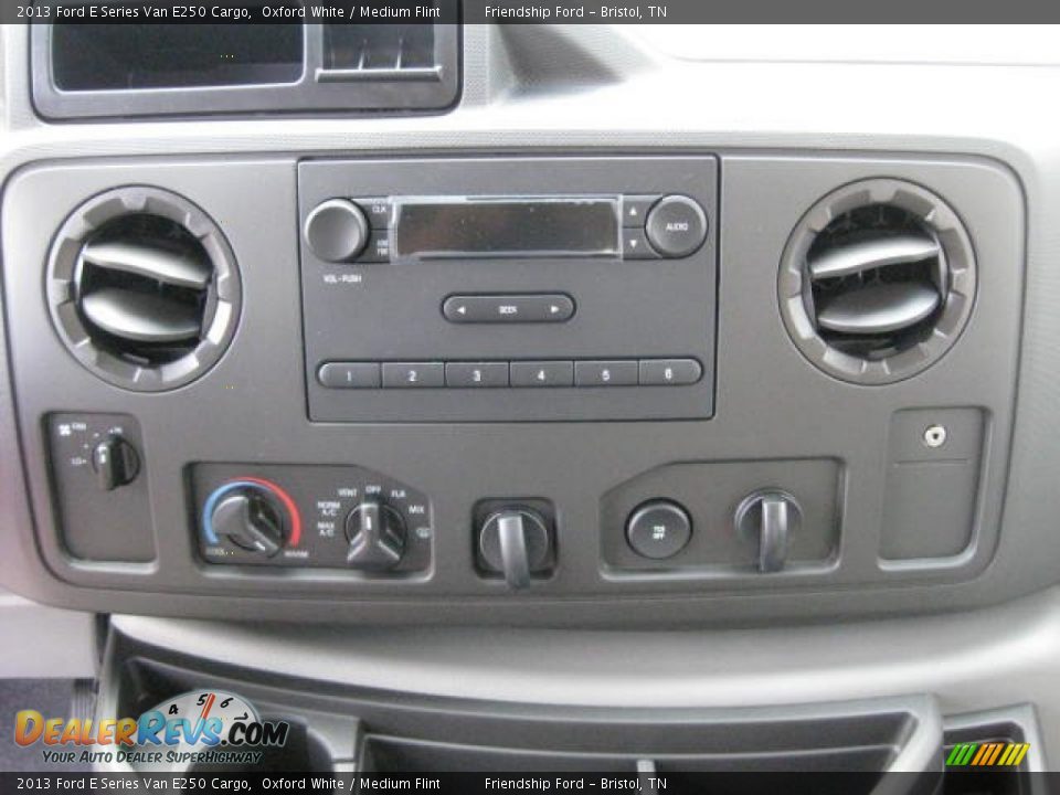 2013 Ford E Series Van E250 Cargo Oxford White / Medium Flint Photo #17