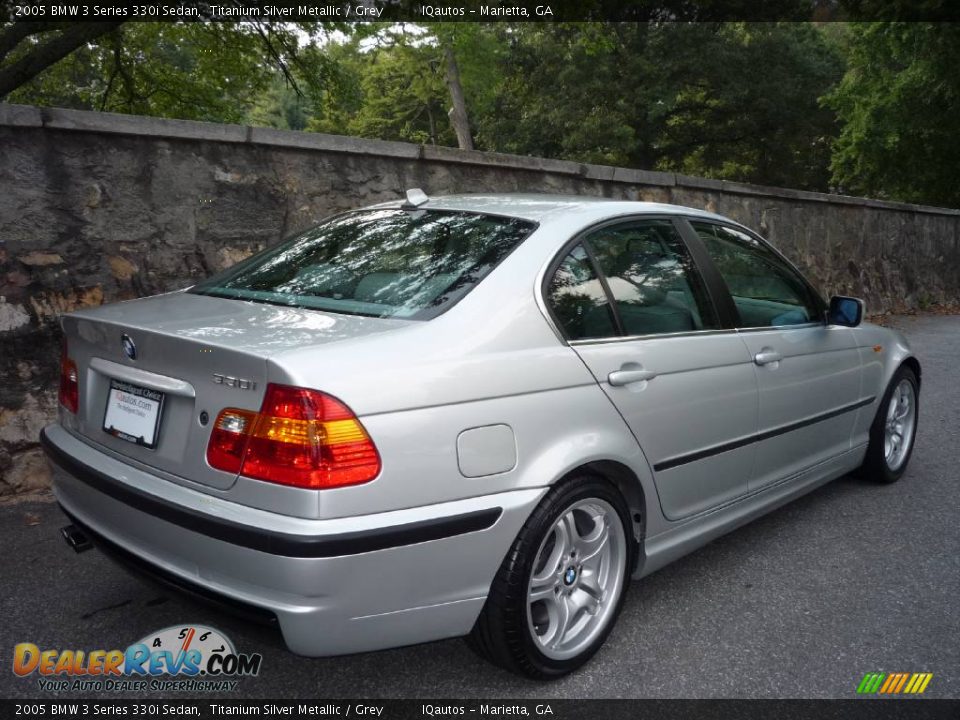 2005 BMW 3 Series 330i Sedan Titanium Silver Metallic / Grey Photo #2