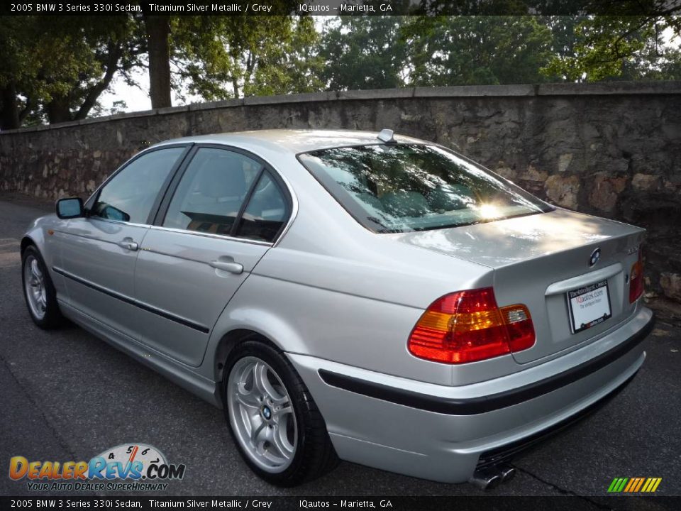 2005 BMW 3 Series 330i Sedan Titanium Silver Metallic / Grey Photo #4