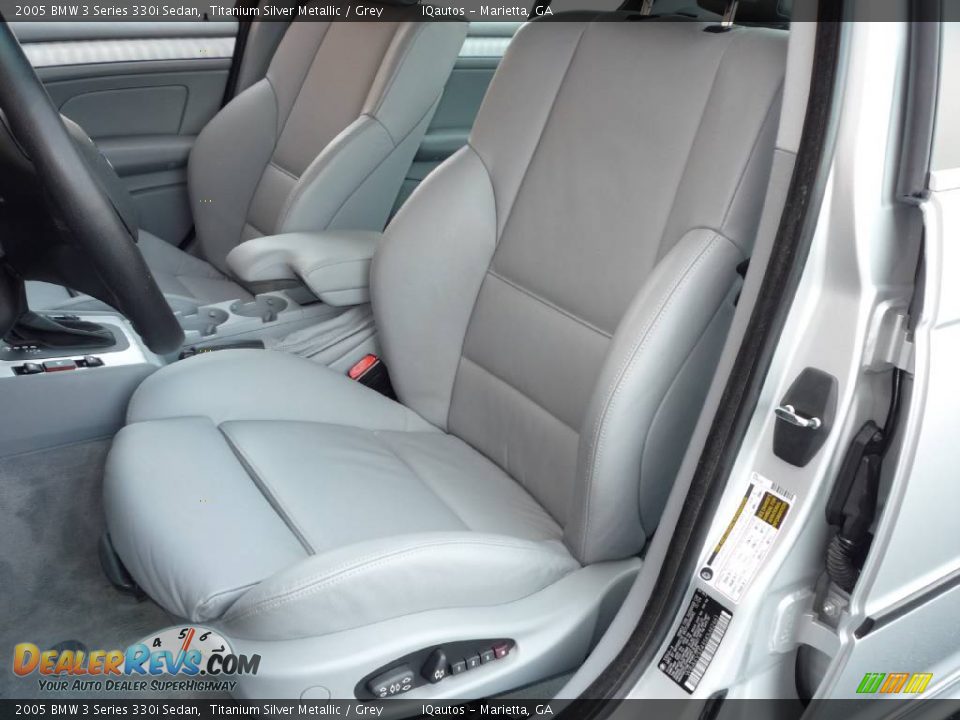 2005 BMW 3 Series 330i Sedan Titanium Silver Metallic / Grey Photo #6