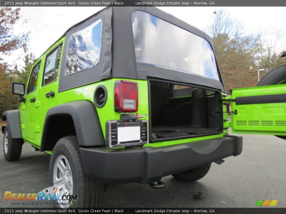 2013 Jeep Wrangler Unlimited Sport 4x4 Gecko Green Pearl / Black Photo #8