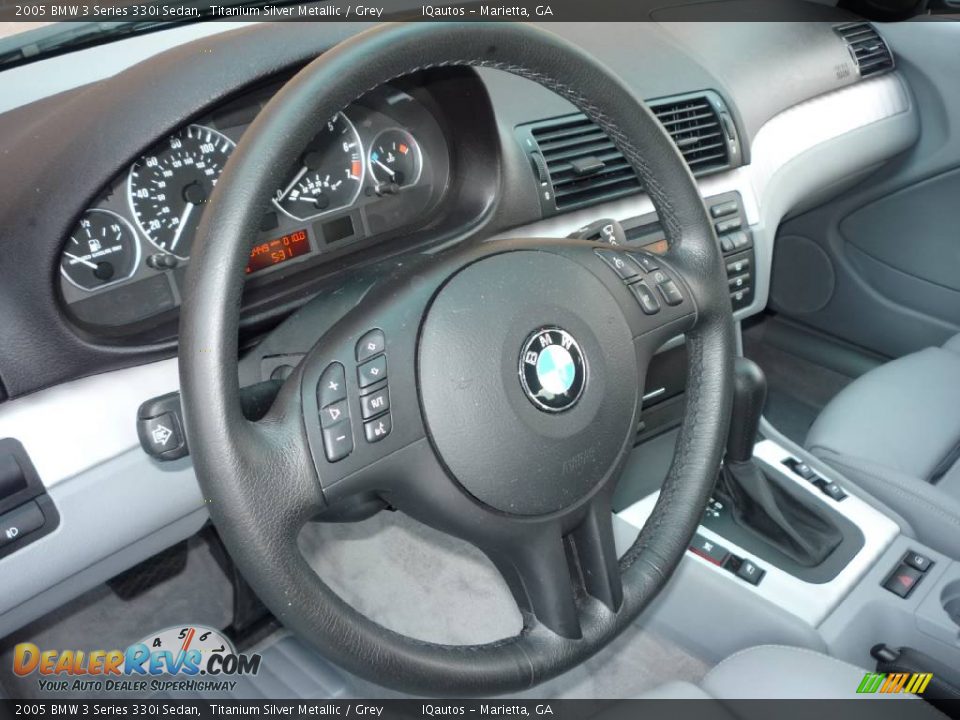 2005 BMW 3 Series 330i Sedan Titanium Silver Metallic / Grey Photo #9