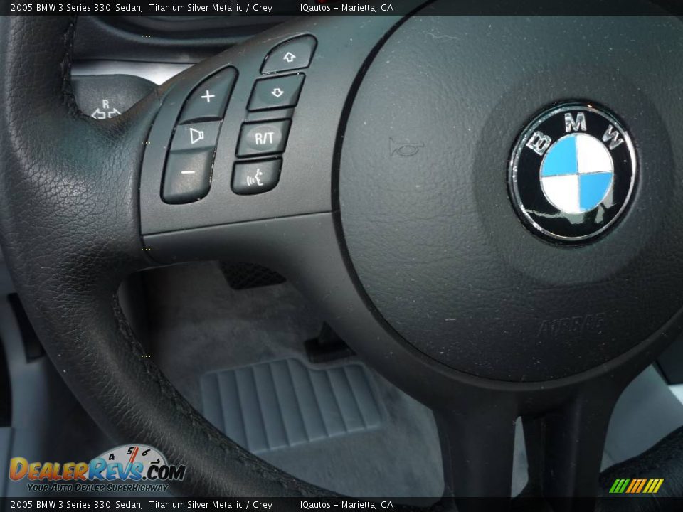 2005 BMW 3 Series 330i Sedan Titanium Silver Metallic / Grey Photo #18