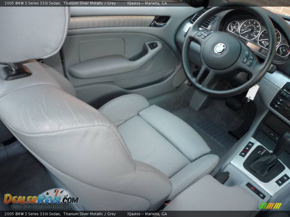 2005 BMW 3 Series 330i Sedan Titanium Silver Metallic / Grey Photo #24