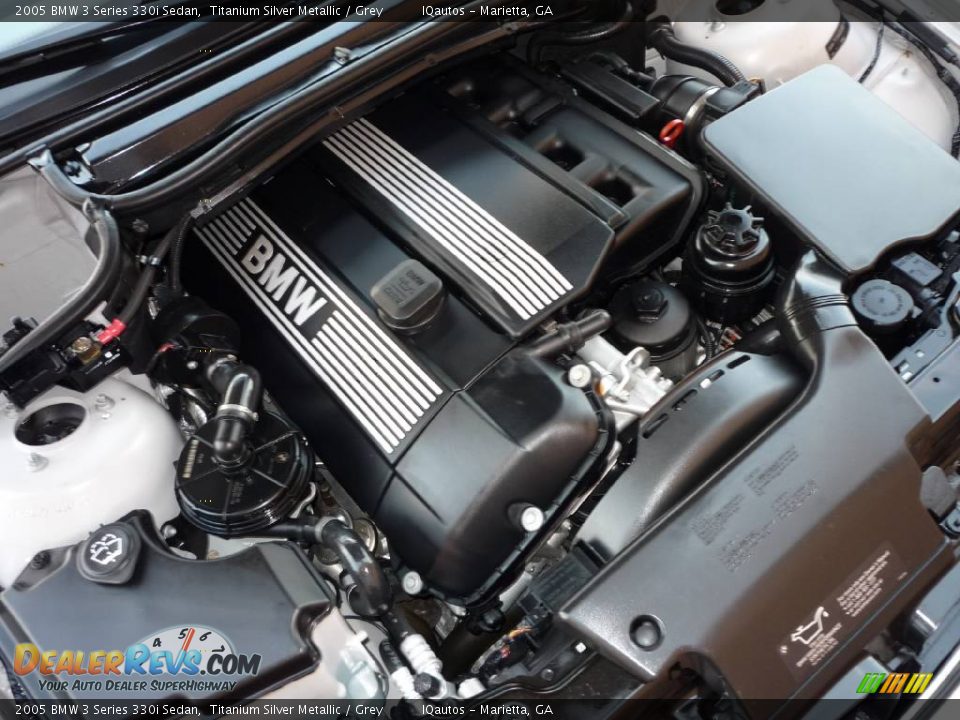 2005 BMW 3 Series 330i Sedan Titanium Silver Metallic / Grey Photo #33