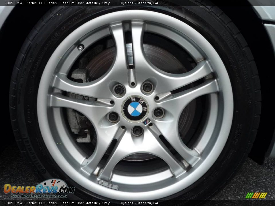 2005 BMW 3 Series 330i Sedan Titanium Silver Metallic / Grey Photo #34