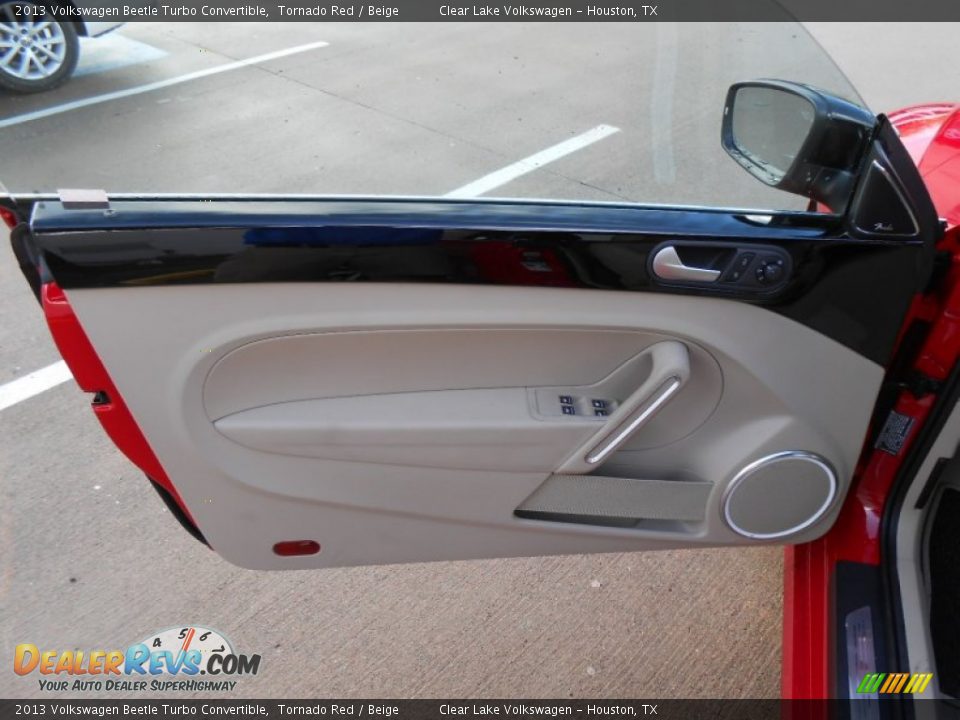Door Panel of 2013 Volkswagen Beetle Turbo Convertible Photo #10