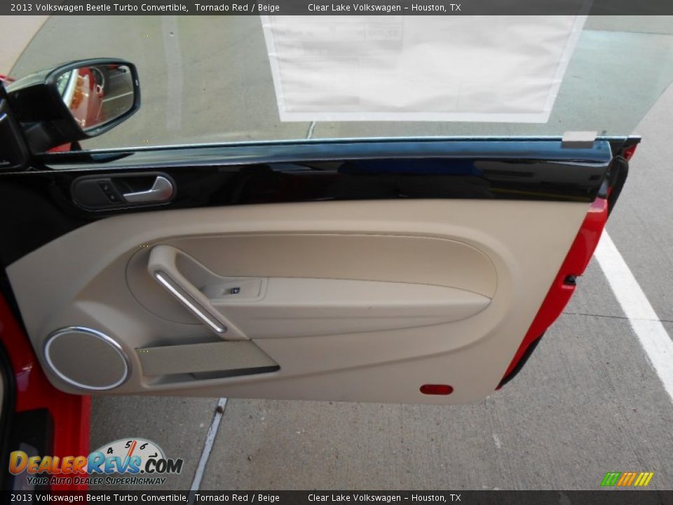Door Panel of 2013 Volkswagen Beetle Turbo Convertible Photo #12