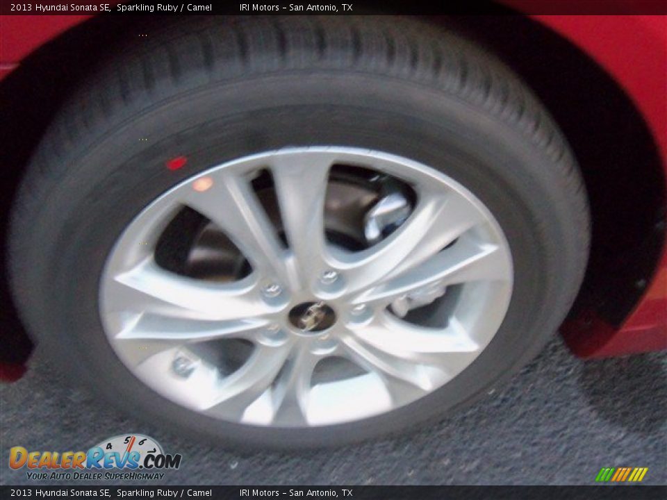 2013 Hyundai Sonata SE Sparkling Ruby / Camel Photo #3