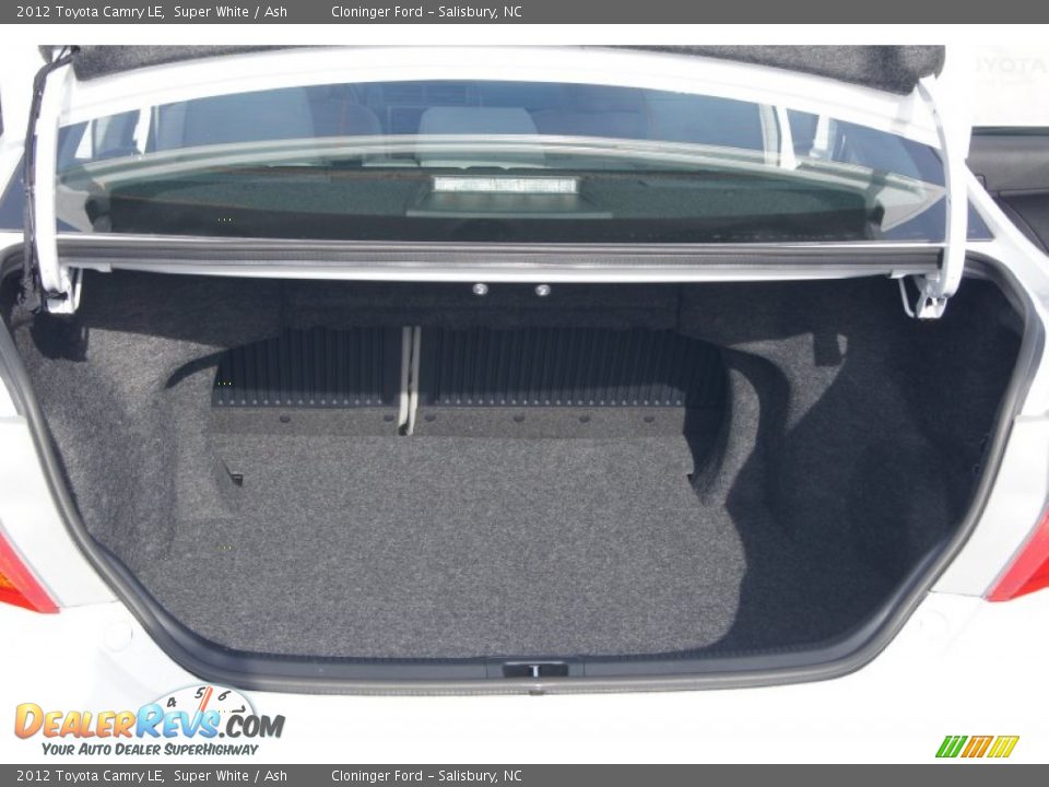 2012 Toyota Camry LE Super White / Ash Photo #13