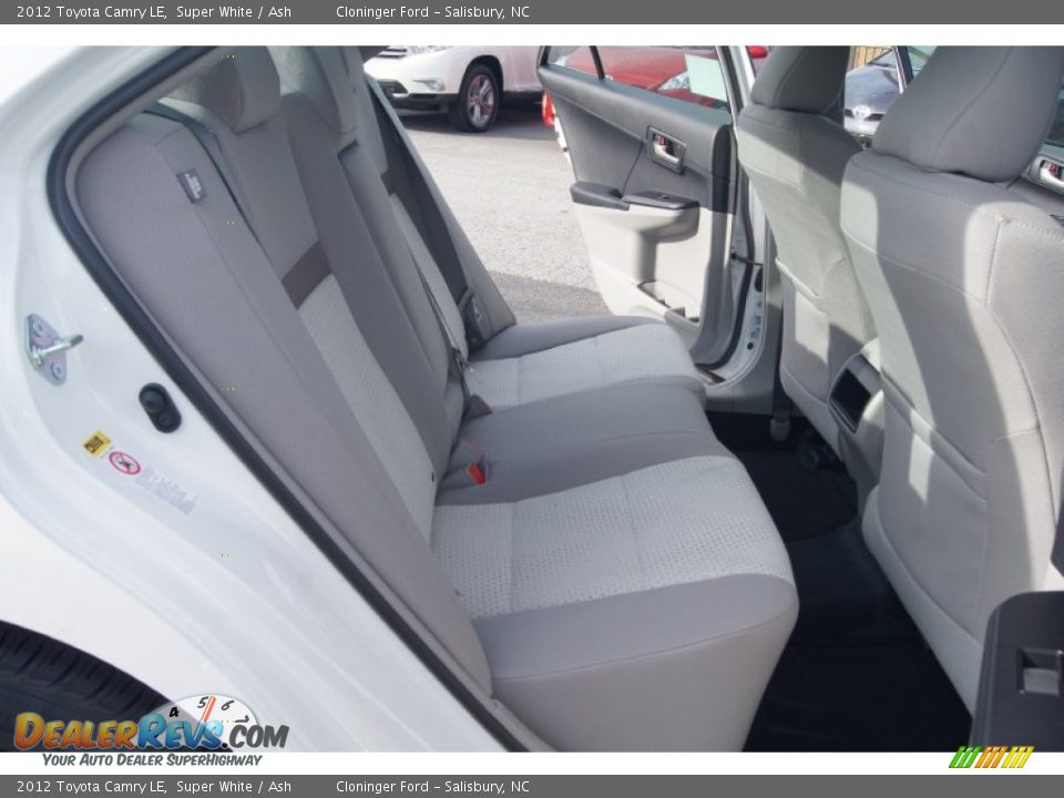 2012 Toyota Camry LE Super White / Ash Photo #14