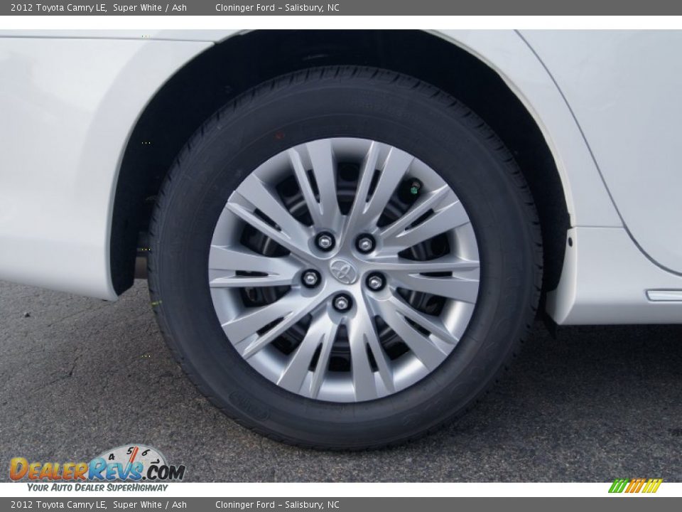 2012 Toyota Camry LE Super White / Ash Photo #19