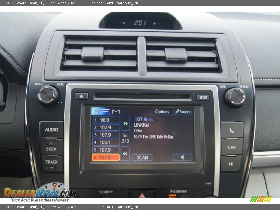 2012 Toyota Camry LE Super White / Ash Photo #28