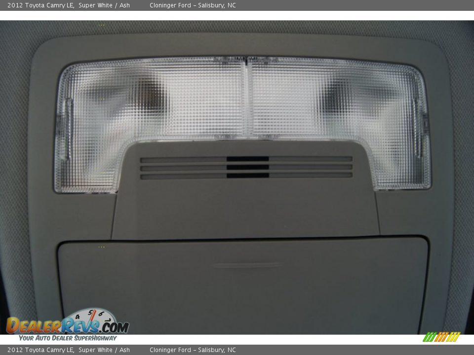 2012 Toyota Camry LE Super White / Ash Photo #32