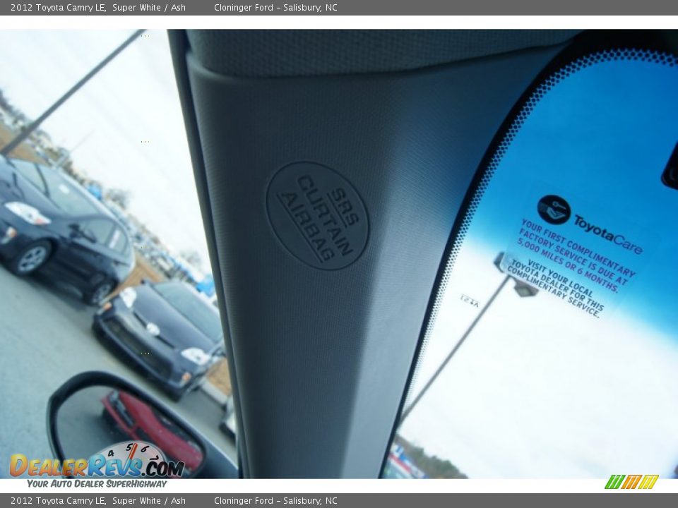 2012 Toyota Camry LE Super White / Ash Photo #33