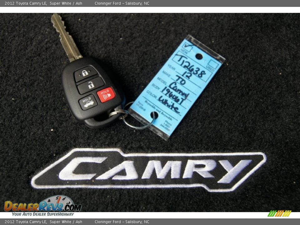 2012 Toyota Camry LE Super White / Ash Photo #34