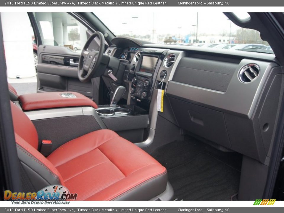 Dashboard of 2013 Ford F150 Limited SuperCrew 4x4 Photo #20