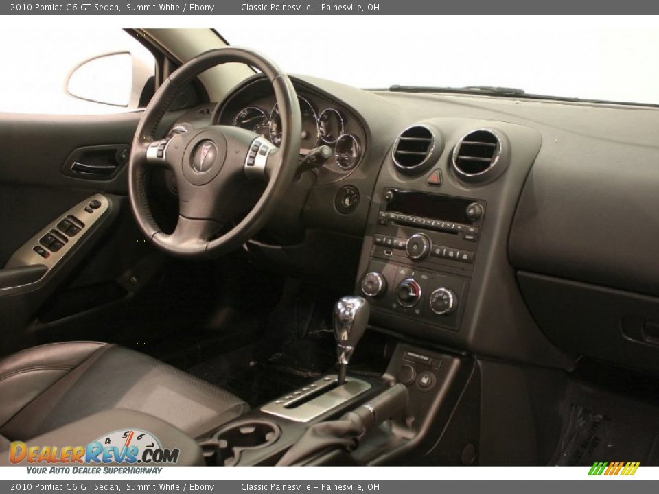 Dashboard of 2010 Pontiac G6 GT Sedan Photo #19