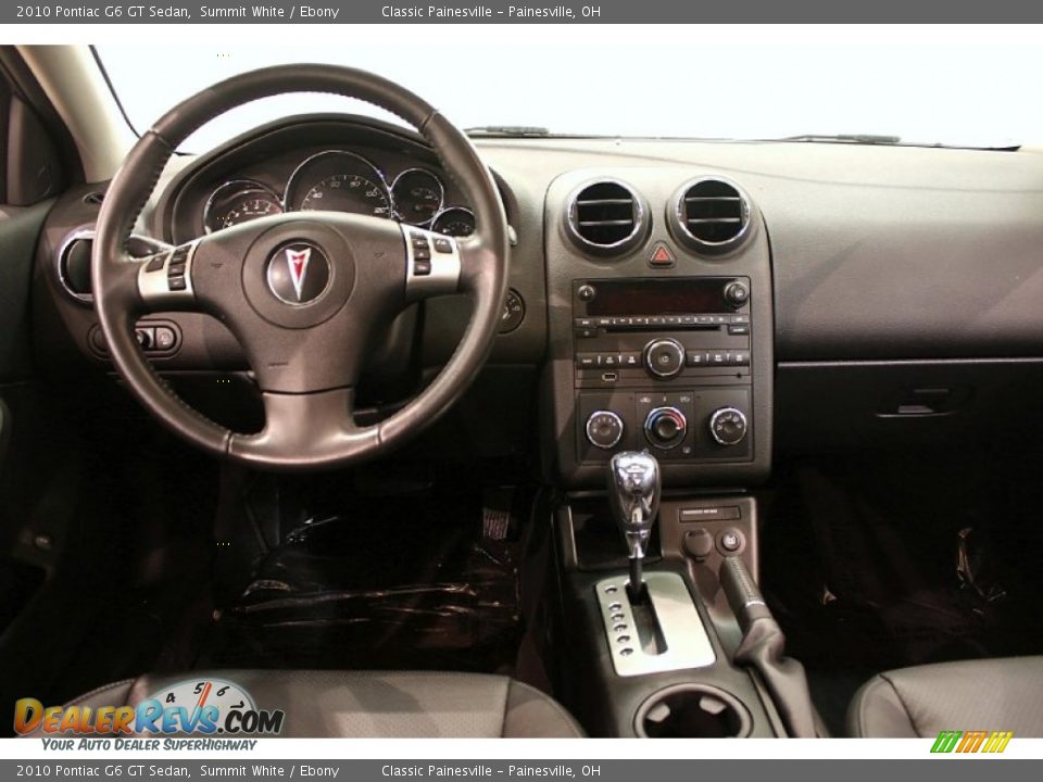 Dashboard of 2010 Pontiac G6 GT Sedan Photo #23
