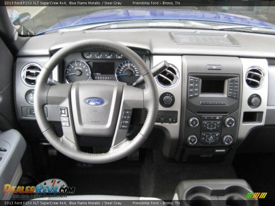Dashboard of 2013 Ford F150 XLT SuperCrew 4x4 Photo #20