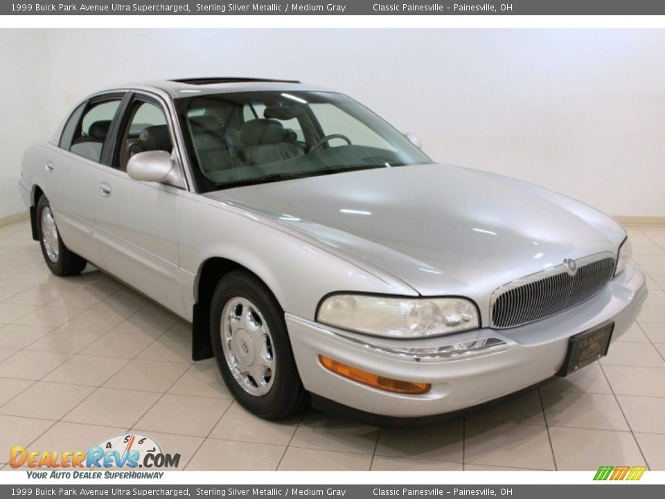 Front 3/4 View of 1999 Buick Park Avenue Ultra Supercharged Photo #1