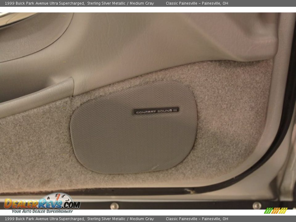 Audio System of 1999 Buick Park Avenue Ultra Supercharged Photo #7