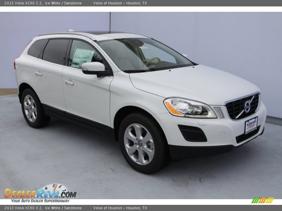 2013 Volvo XC60 3.2 Ice White / Sandstone Photo #2