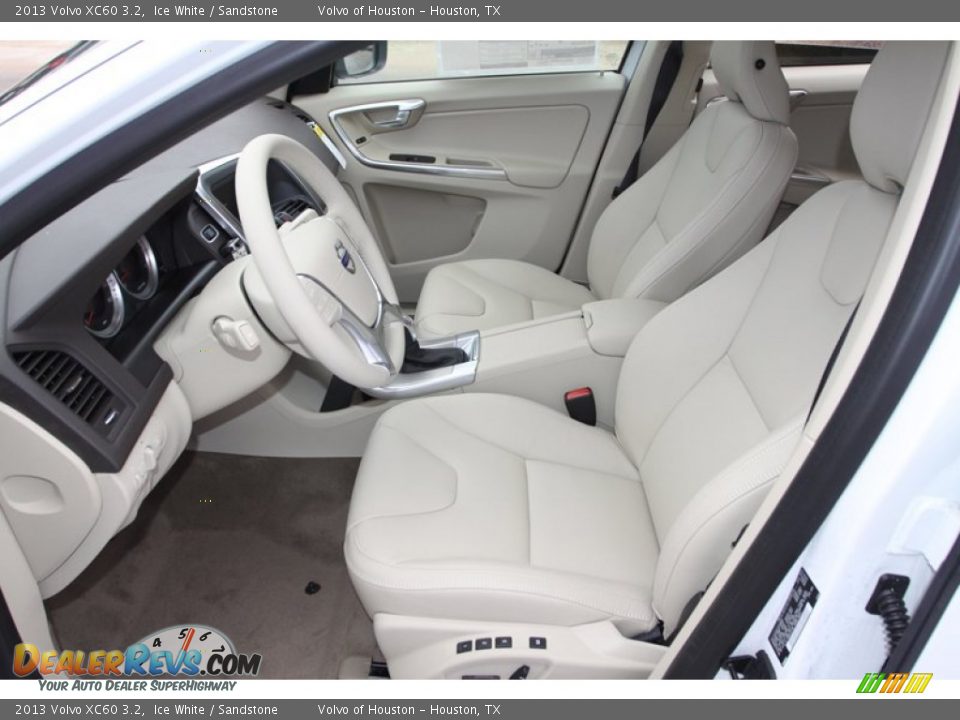 2013 Volvo XC60 3.2 Ice White / Sandstone Photo #11