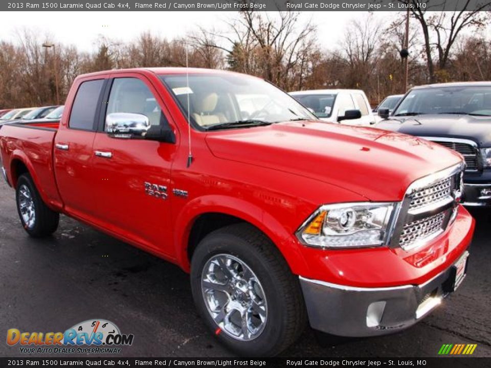 Front 3/4 View of 2013 Ram 1500 Laramie Quad Cab 4x4 Photo #2