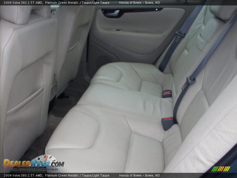 2004 Volvo S60 2.5T AWD Platinum Green Metallic / Taupe/Light Taupe Photo #11