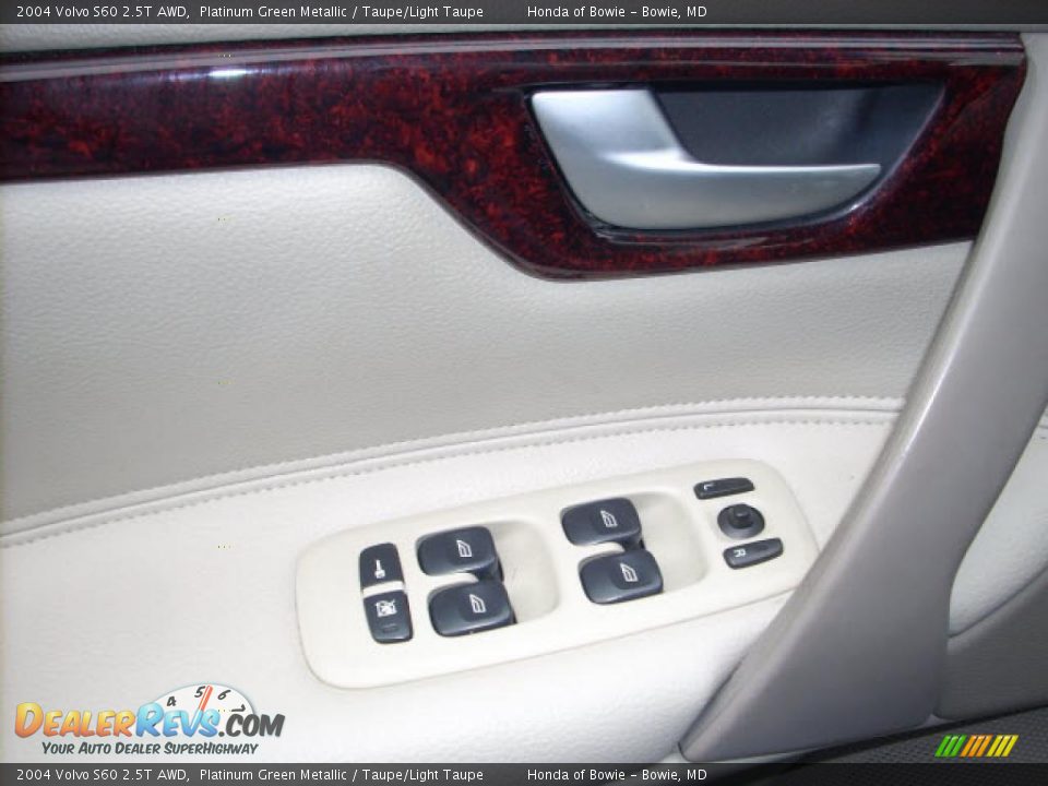 2004 Volvo S60 2.5T AWD Platinum Green Metallic / Taupe/Light Taupe Photo #17