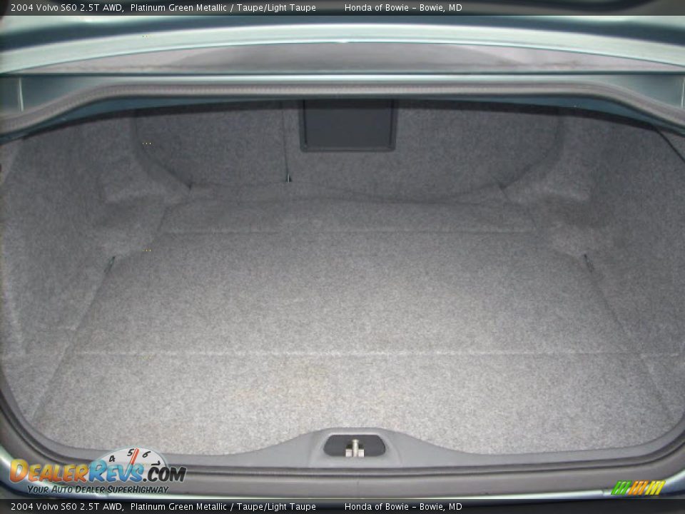 2004 Volvo S60 2.5T AWD Platinum Green Metallic / Taupe/Light Taupe Photo #20