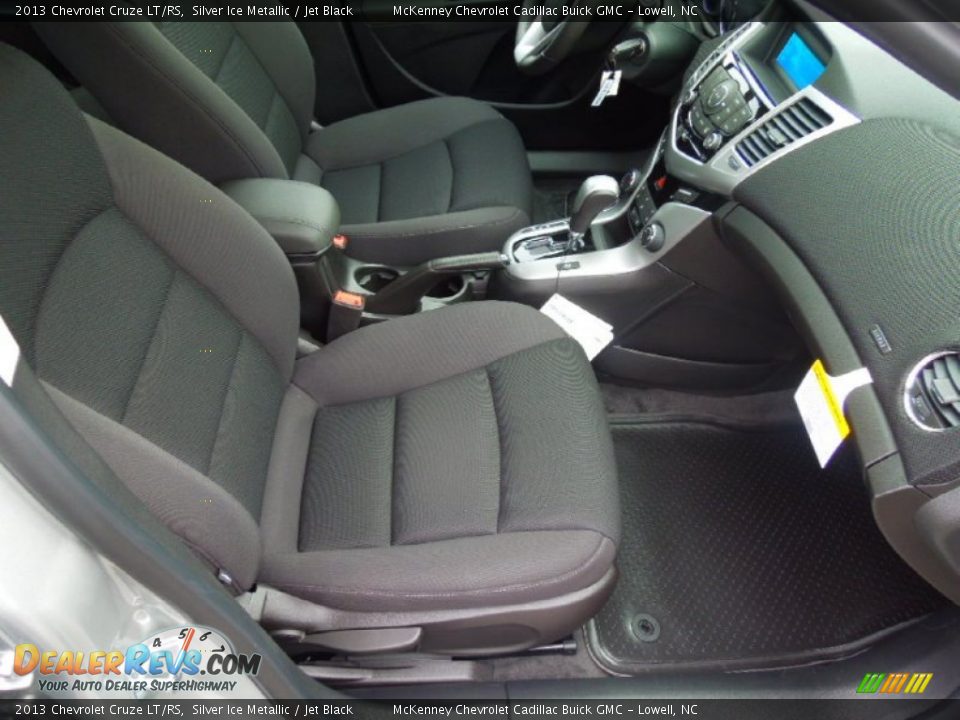 Front Seat of 2013 Chevrolet Cruze LT/RS Photo #20