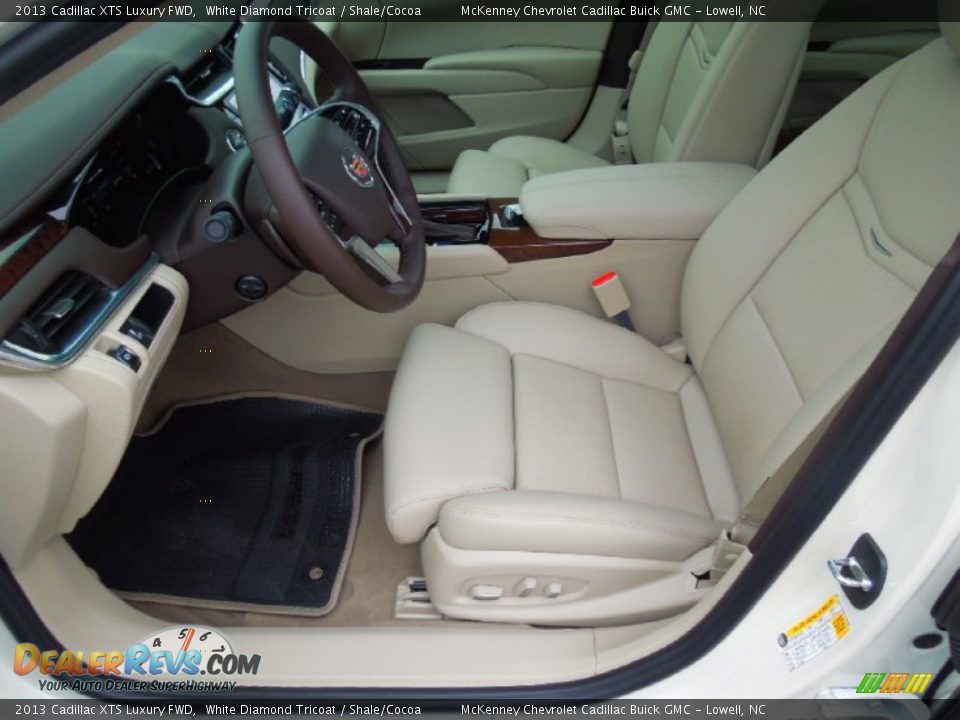 2013 Cadillac XTS Luxury FWD White Diamond Tricoat / Shale/Cocoa Photo #8