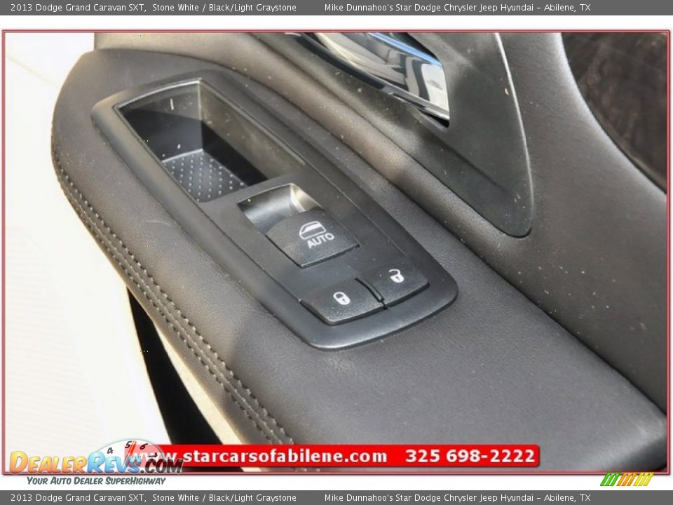 2013 Dodge Grand Caravan SXT Stone White / Black/Light Graystone Photo #28