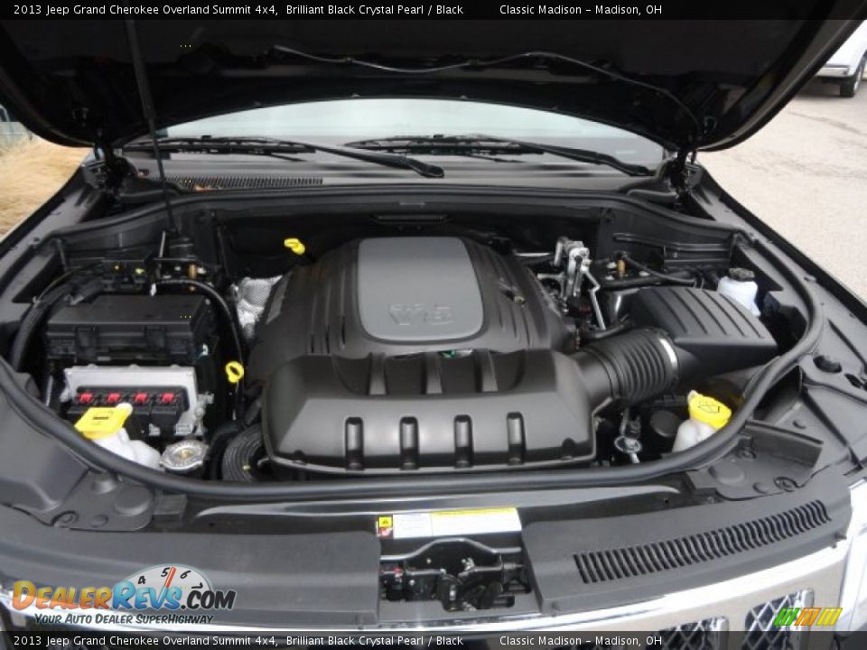 2013 Jeep Grand Cherokee Overland Summit 4x4 Brilliant Black Crystal Pearl / Black Photo #24