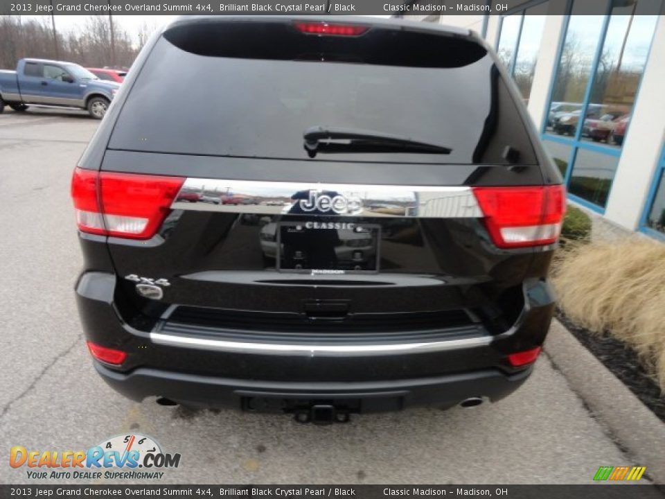 2013 Jeep Grand Cherokee Overland Summit 4x4 Brilliant Black Crystal Pearl / Black Photo #27