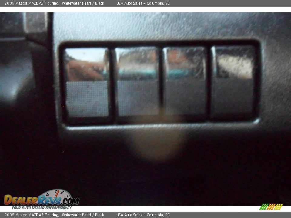 2006 Mazda MAZDA5 Touring Whitewater Pearl / Black Photo #36