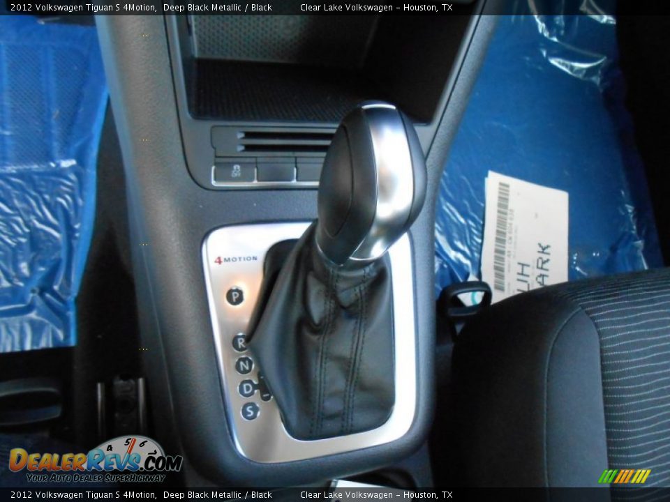2012 Volkswagen Tiguan S 4Motion Deep Black Metallic / Black Photo #16