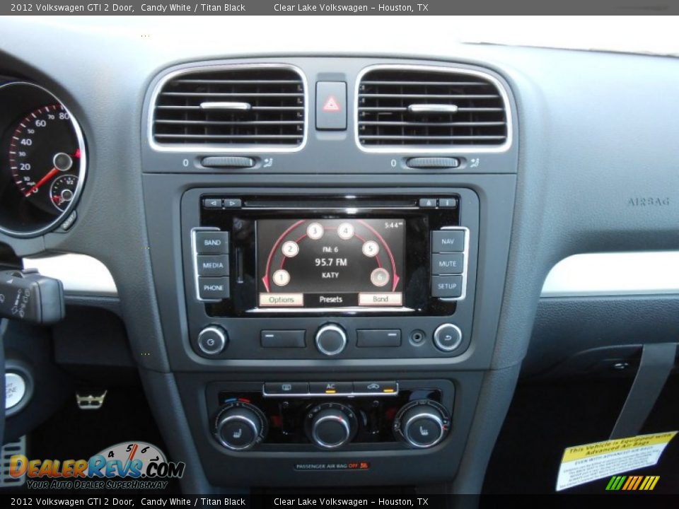 2012 Volkswagen GTI 2 Door Candy White / Titan Black Photo #17