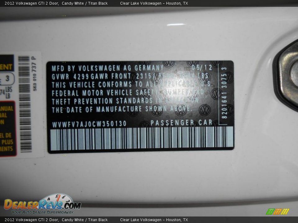 2012 Volkswagen GTI 2 Door Candy White / Titan Black Photo #25