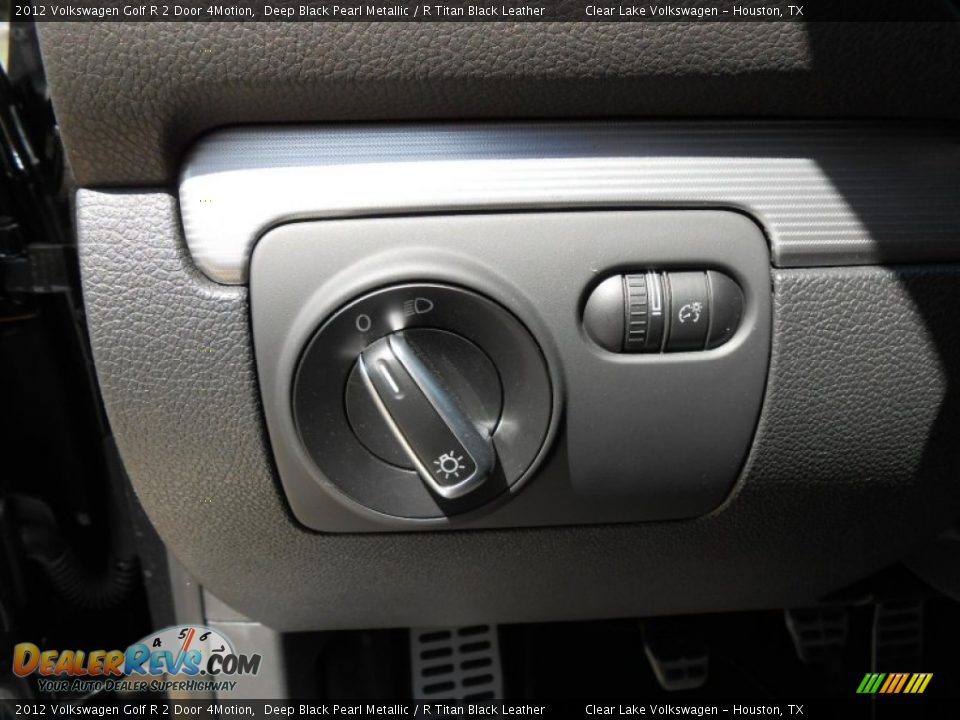 Controls of 2012 Volkswagen Golf R 2 Door 4Motion Photo #18