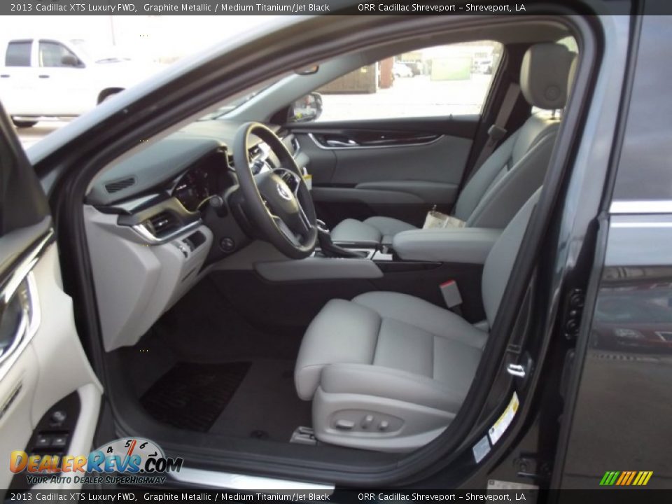 Front Seat of 2013 Cadillac XTS Luxury FWD Photo #12