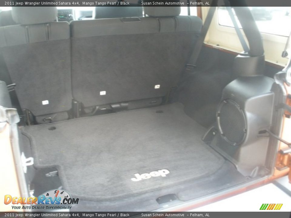 2011 Jeep Wrangler Unlimited Sahara 4x4 Mango Tango Pearl / Black Photo #9