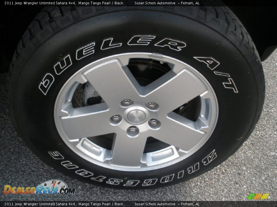 2011 Jeep Wrangler Unlimited Sahara 4x4 Mango Tango Pearl / Black Photo #15