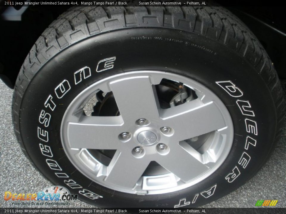 2011 Jeep Wrangler Unlimited Sahara 4x4 Mango Tango Pearl / Black Photo #18