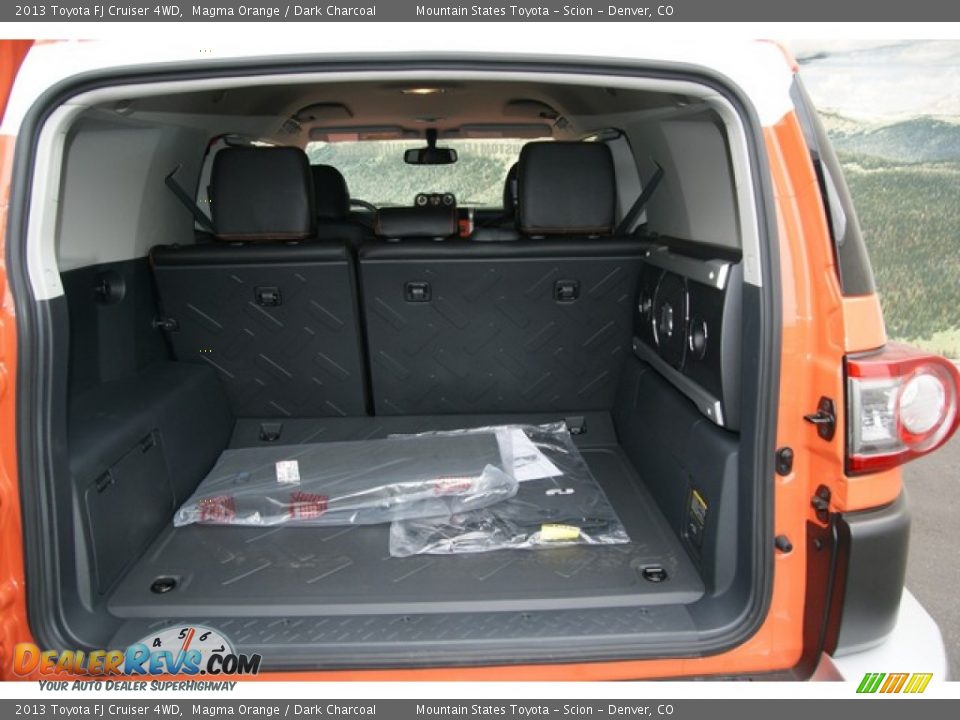 2013 Toyota FJ Cruiser 4WD Trunk Photo #12